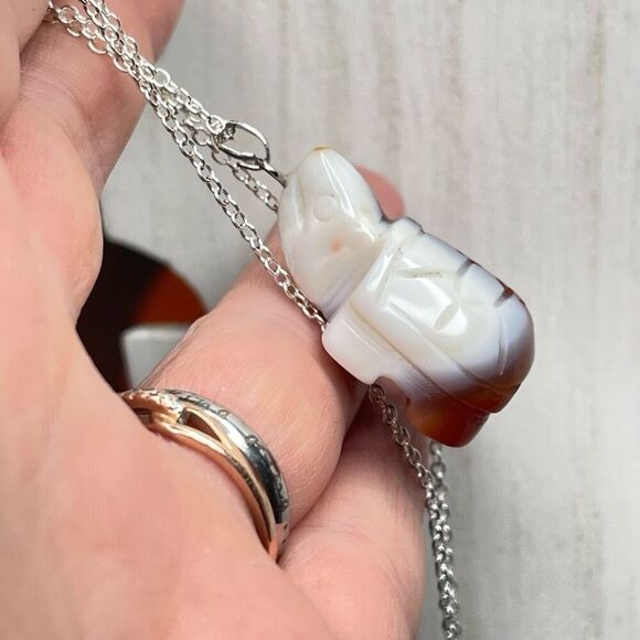 Carnelian banded agate turtle carving pendant necklace silver plated crystal - Picture 8 of 8